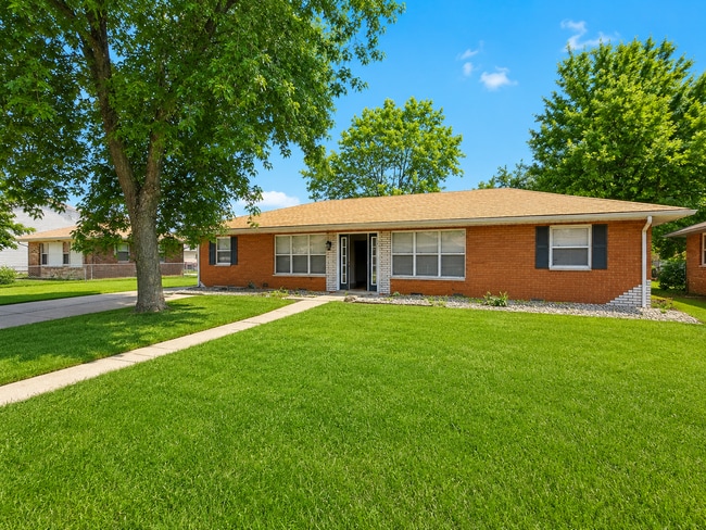 Building Photo - Beautiful 3BD/2BA