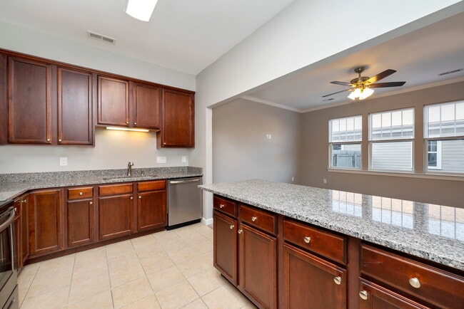 Photo - 748 Washington Ave