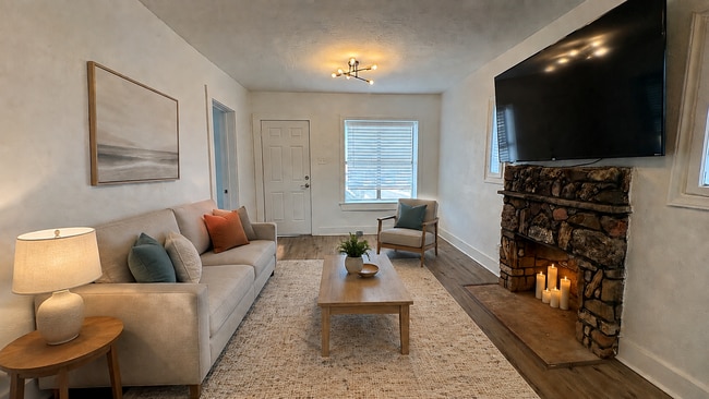 Photo - 214 N 19th St