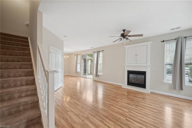 Building Photo - 2412 Wessington Dr