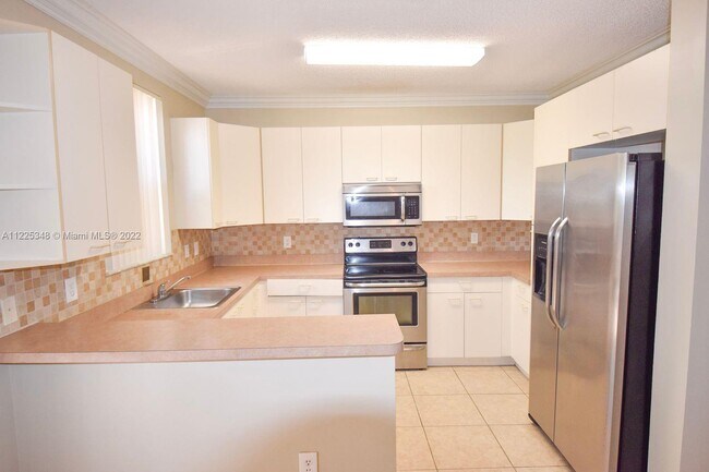 Photo - 16363 SW 47th Ct