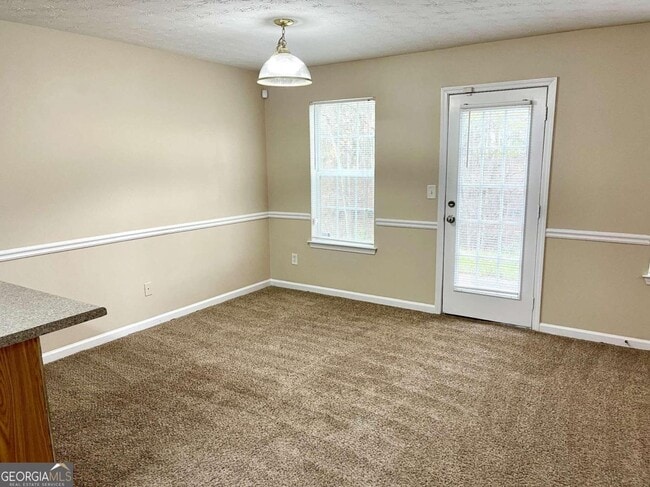 Photo - 448 Townsend Bend