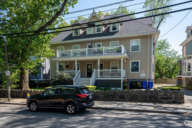 159 Townsend Street is located in the Washington Park submarket of Boston. - 159 Townsend St Apartments