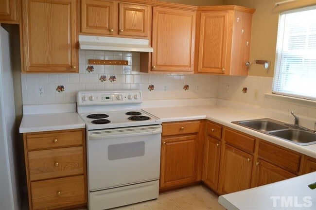 Photo - 2306 Nutting Ln