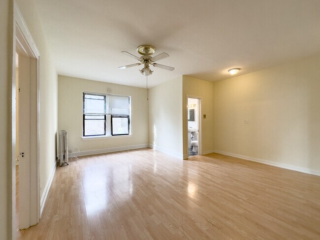 4856 N Damen Ave Unit 011