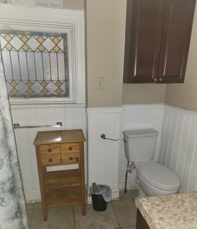 461 W Market St Unit 1