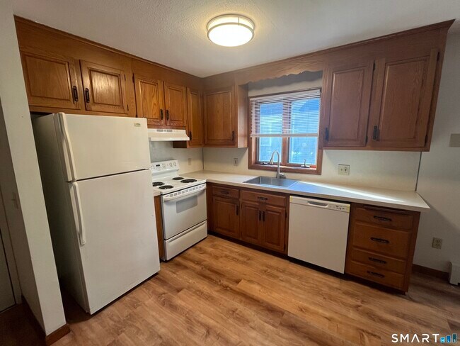 Photo - 31 Divinity St Unit 8