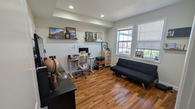 Photo - 104 Broughton Ave