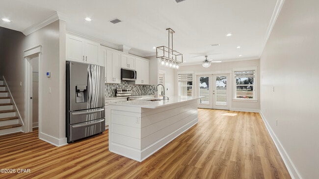 Photo - 1719 Country Club Dr