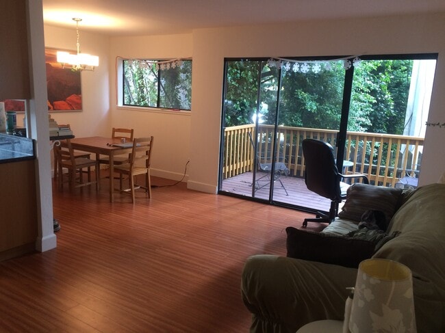 Photo - 1622 Oxford St Unidad 5W