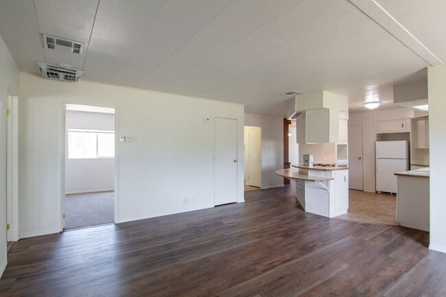 Photo - Spacious Manufactured Home!