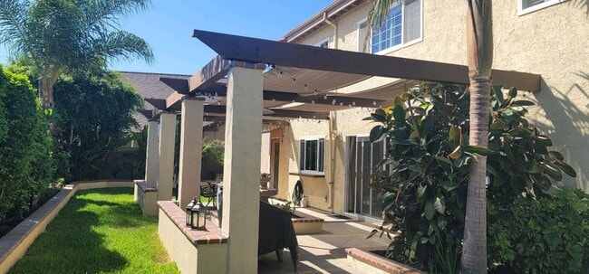 9772 Kite Dr
