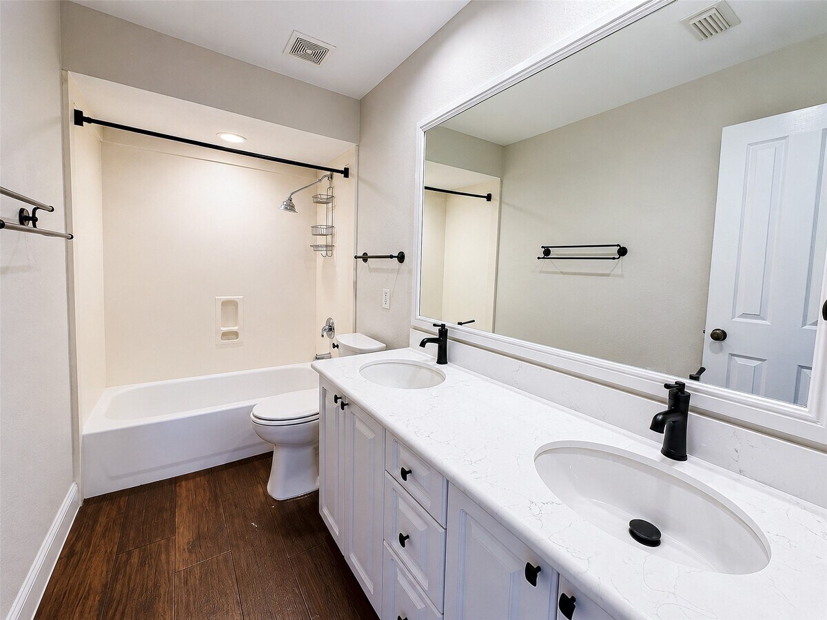 Photo - 18 Doeskin Pl