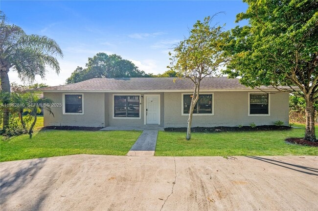 Building Photo - 586 Udell Ln