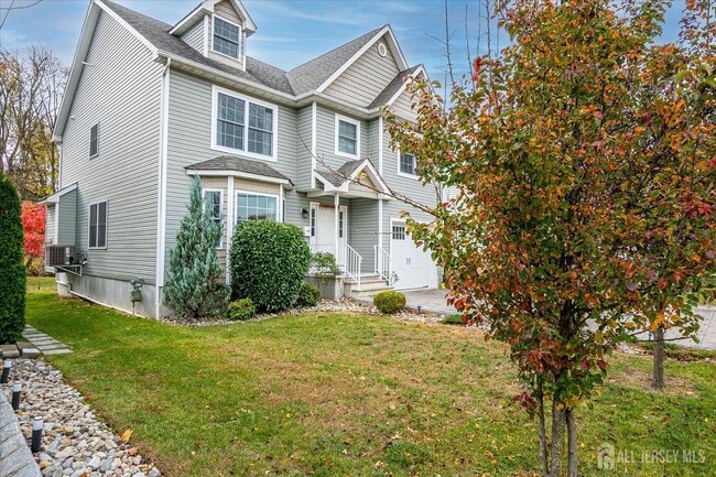 Photo - 169 Metuchen Ave Casa