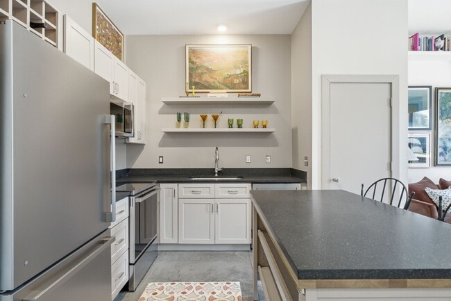 Photo - 1231 4th Ave S