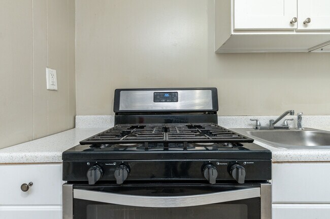 Photo - 3864 W Girard Ave Unit 2nd Floor - B1-B2