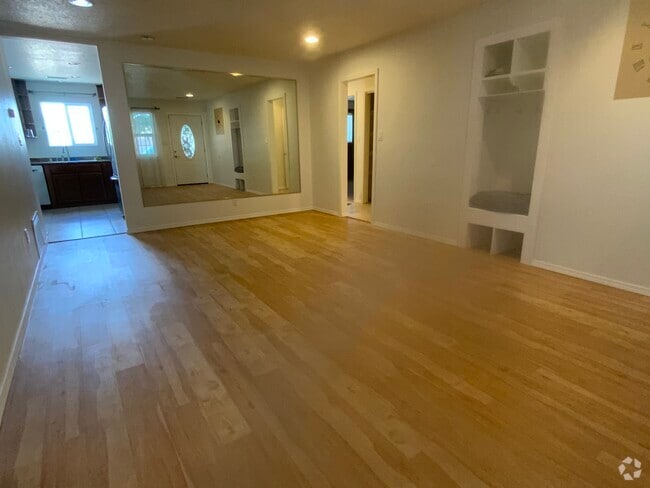 Building Photo - 6116 Cloudcroft Rd NW Rental