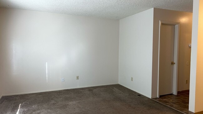 Building Photo - ONLY $1,395 PER MONTH FOR THIS SPACIOUS 3 BEDROOM, 1.5 BATHROOM UNIT LOCATED IN FALLON