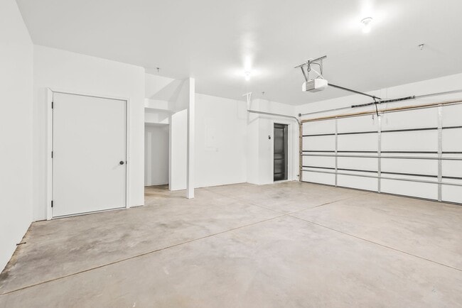 Photo - Twin Oaks Apartments