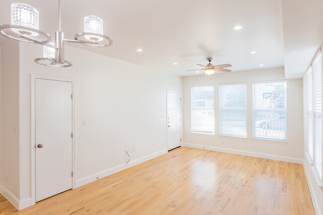 Photo - 4914-4916 San Jacinto St