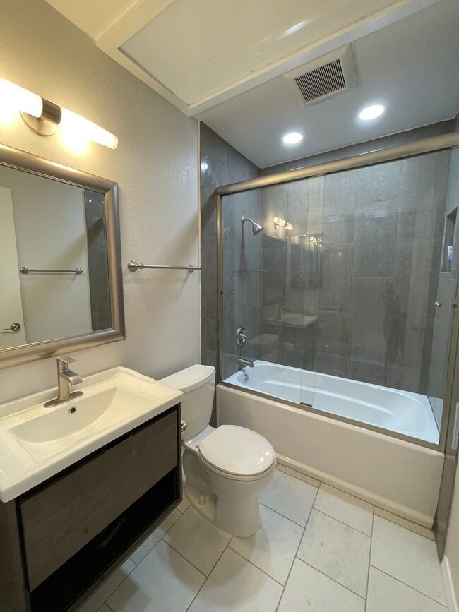 Photo - Beautiful Unit in Gated Community!