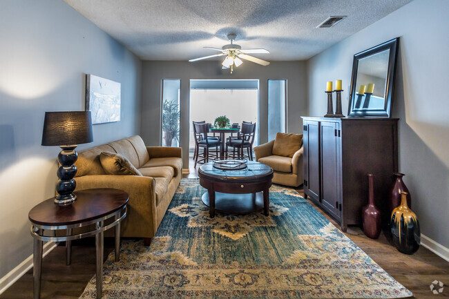 Interior Photo - Stone Ridge at Germantown Falls Rental