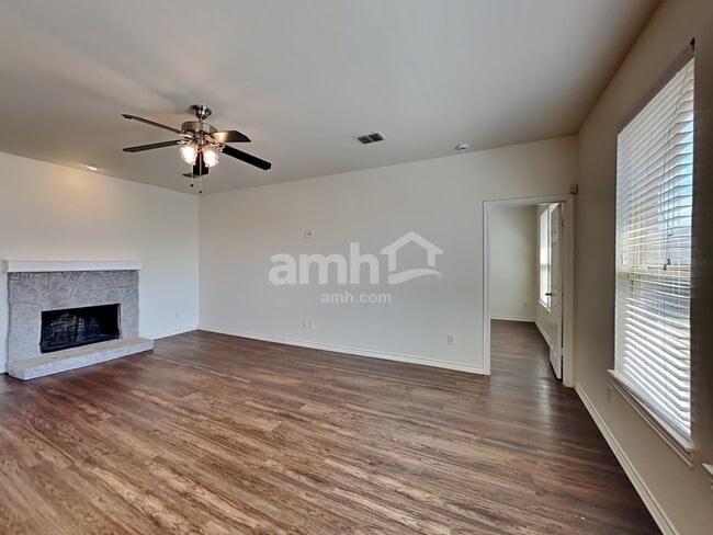 Photo - 518 Indian Paintbrush