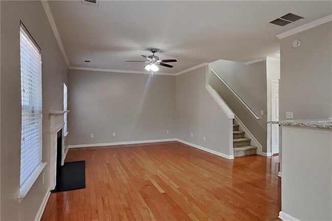 Photo - 426 Lily Shoals Ln