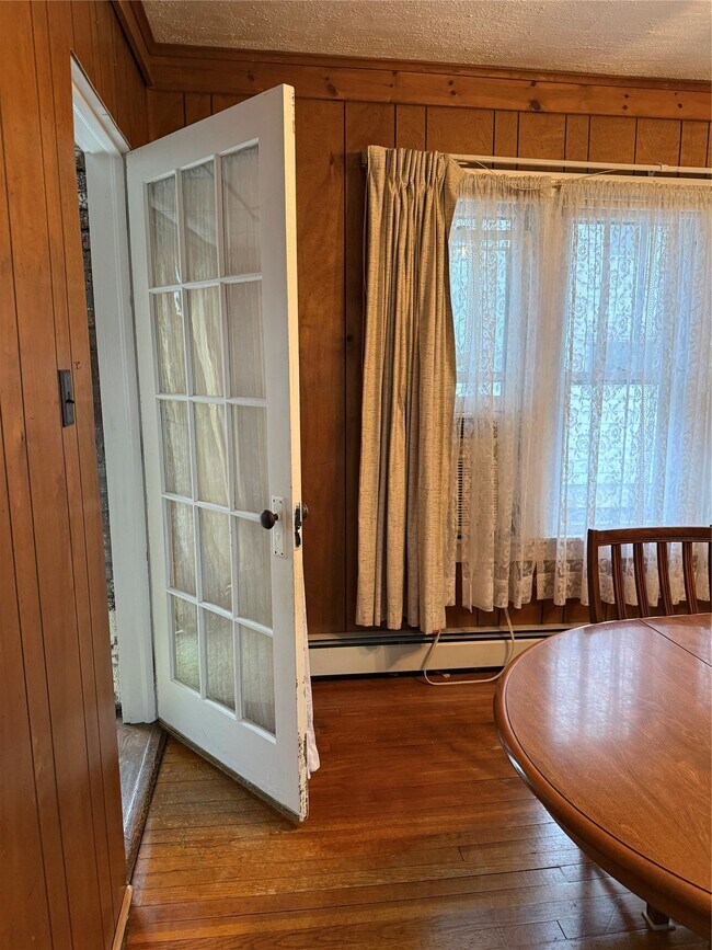 Photo - 18 Esther Ave