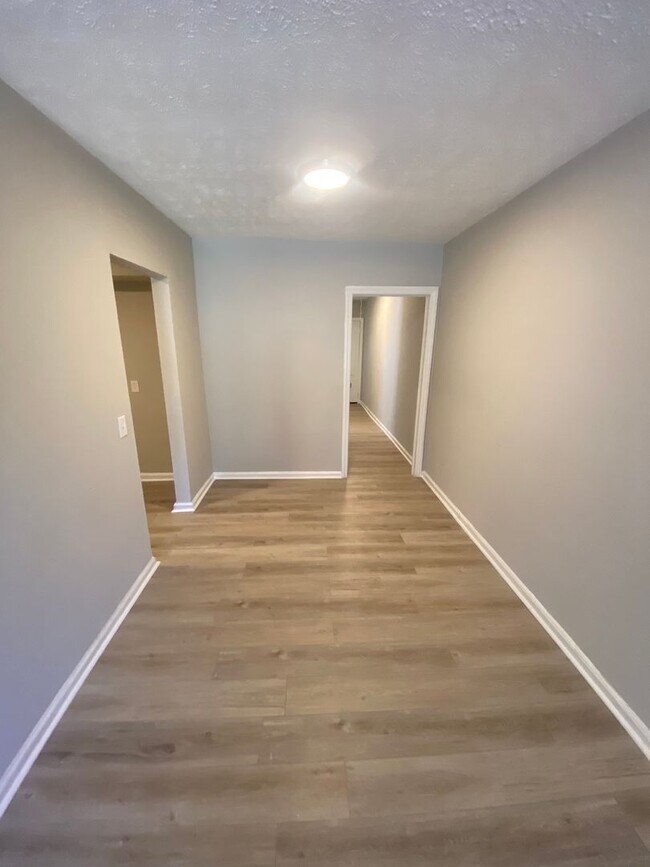 Photo - 127 Torch Hill Rd Unit B