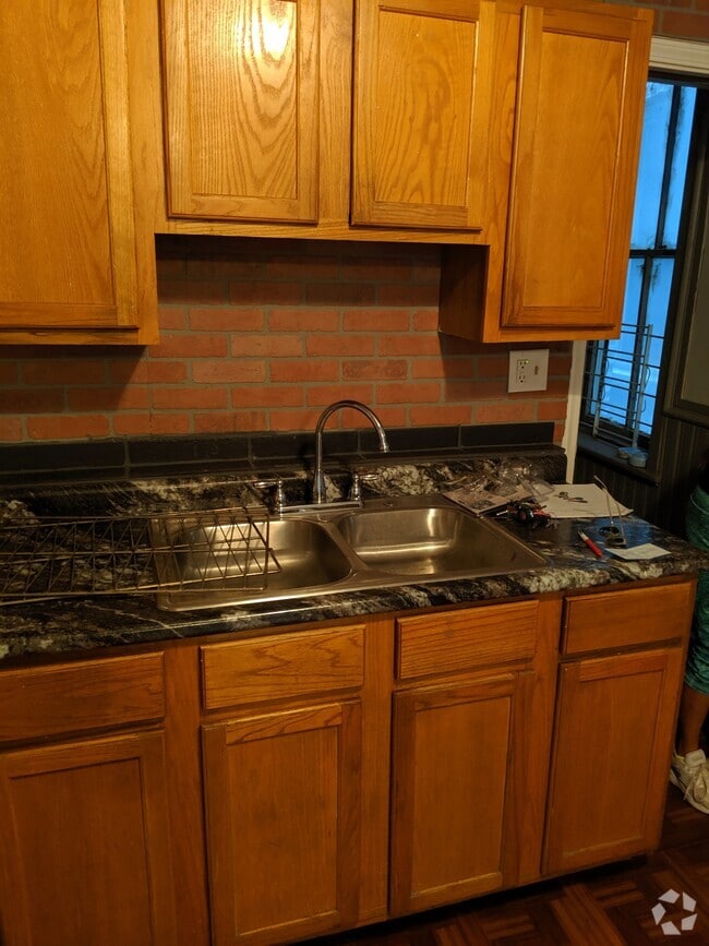 Building Photo - 1512 N Greenview Ave Rental