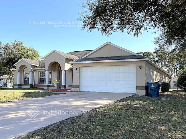 Photo - 686 Ballon Terrace SE