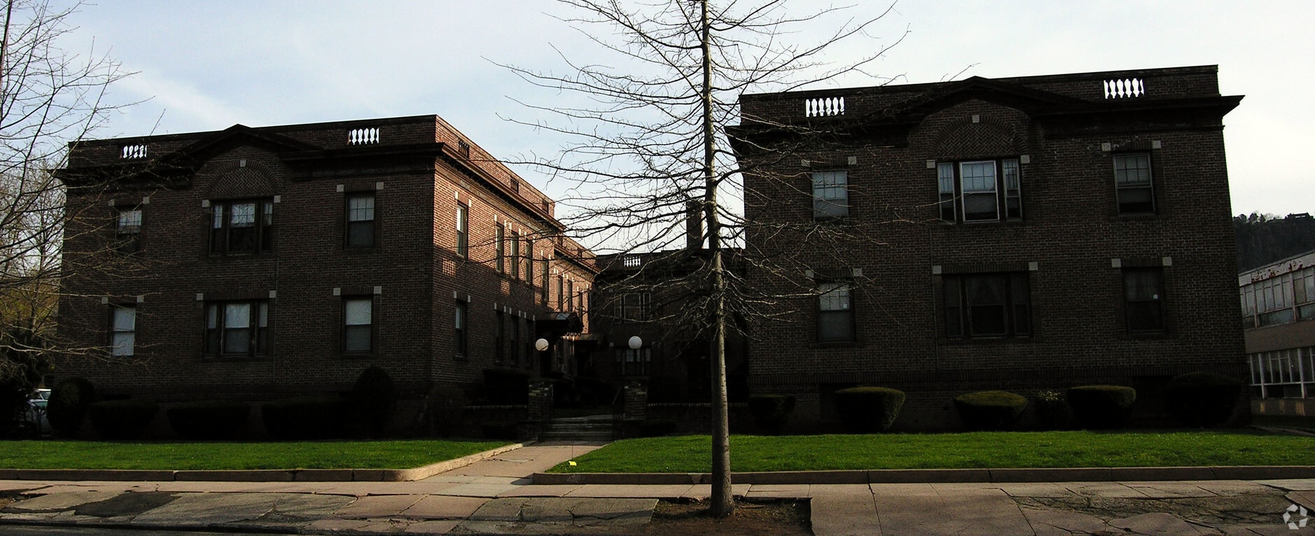 Photo - 211 Fountain St