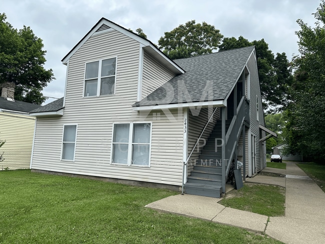 Building Photo - Affordable 3 Bedroom in Portland now available-**Section 8 accepted** Unit 2433-2