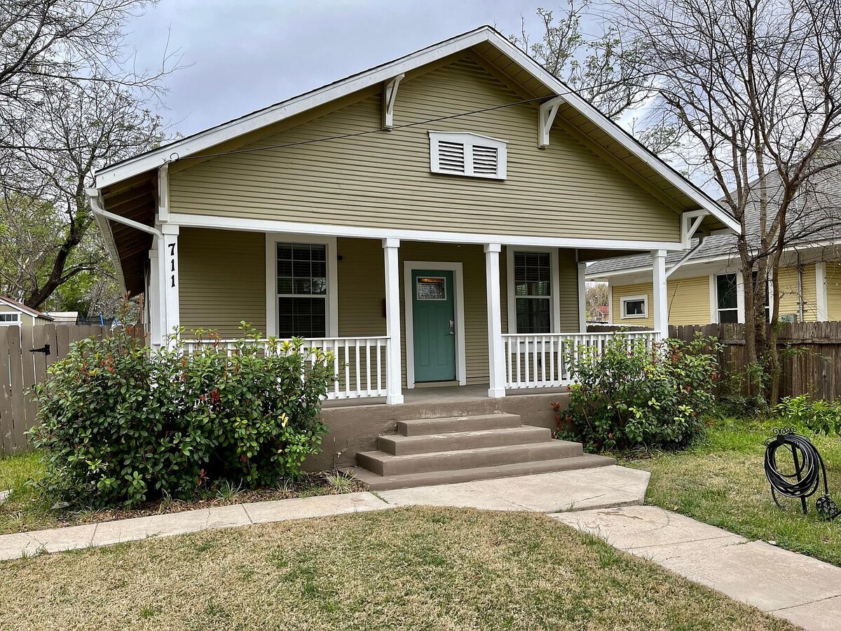 Photo - 711 N Palmetto