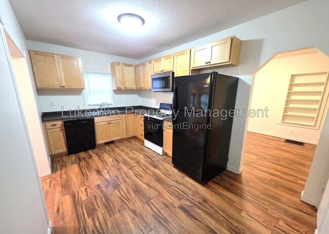 Photo - 5544 20th St N