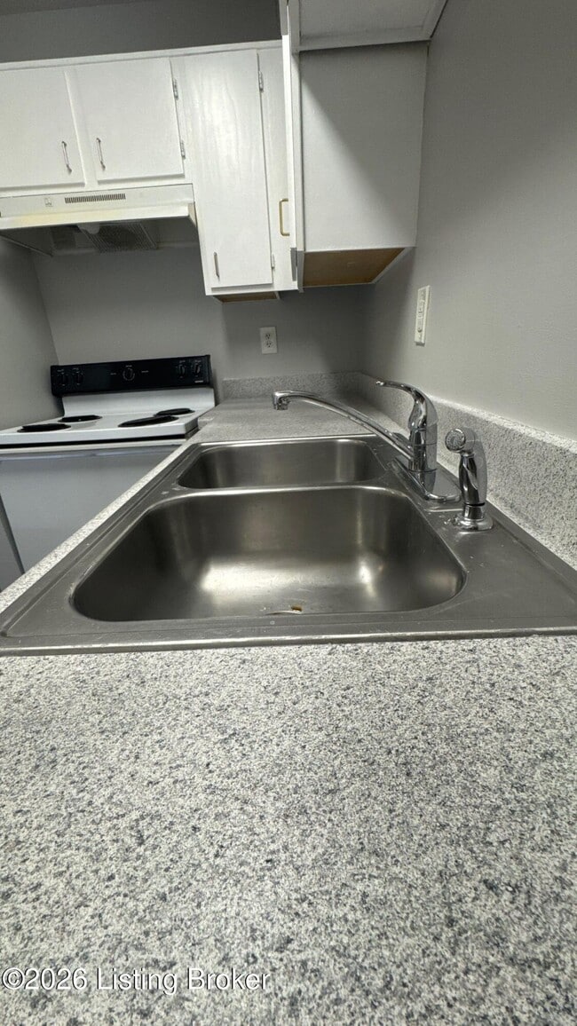 Photo - 4103 Blue Lick Ct Unit 7