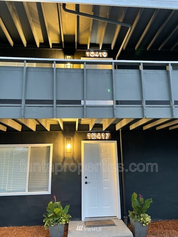 Photo - 10417 Aqua Way S