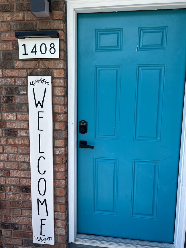 Photo - 1408 Montana Ave Townhome