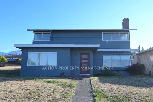 Building Photo - 4 bed 2 bath home in Port Angeles