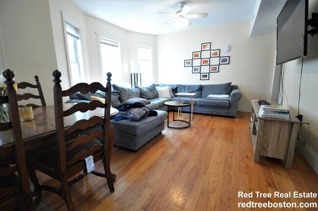 Photo - 74 Brooks St Unidad 2