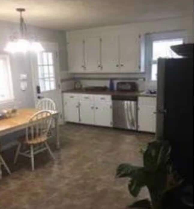 832 Terryville Ave