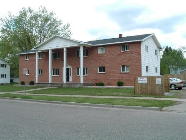 BUCHOLC APARTMENTS WEST - BUCHOLC APARTMENTS WEST