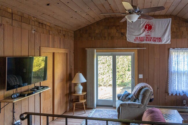 Photo - 155 Delmar Dr