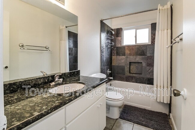 Photo - 760 Skylake Way