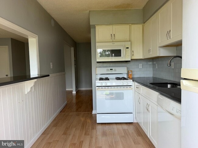 99 Brookview Cir