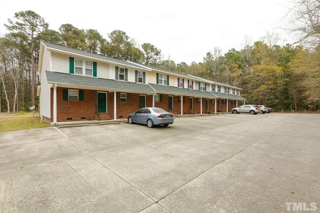 Photo - 281 Marshbanks St