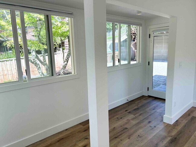Photo - Beautifully Remodeled Studio Downtown