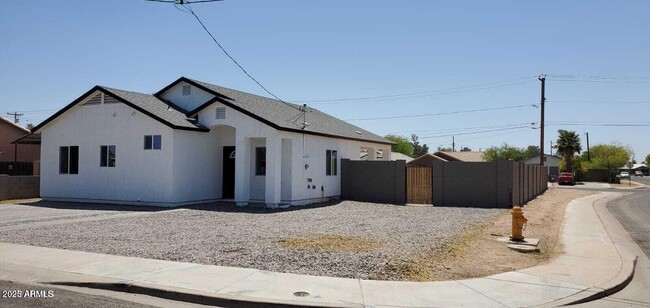 Photo - 545 W Ocotillo St House